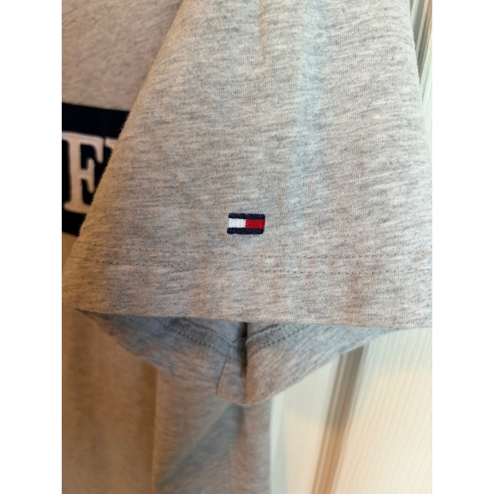 Tommy Hilfiger Mens Large Gray Navy Blue Cross Logo Graphic T-Shirt Short Sleeve - Picture 3 of 4